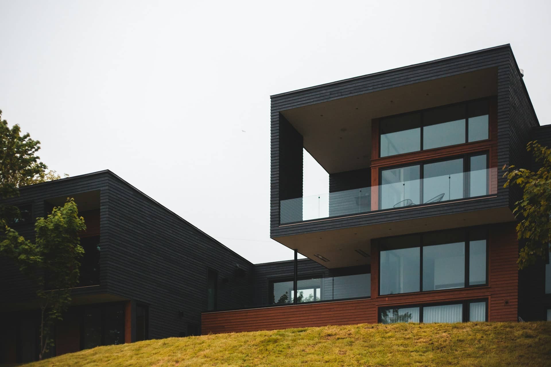 erik-mclean-V7gY20_eB3s-unsplash